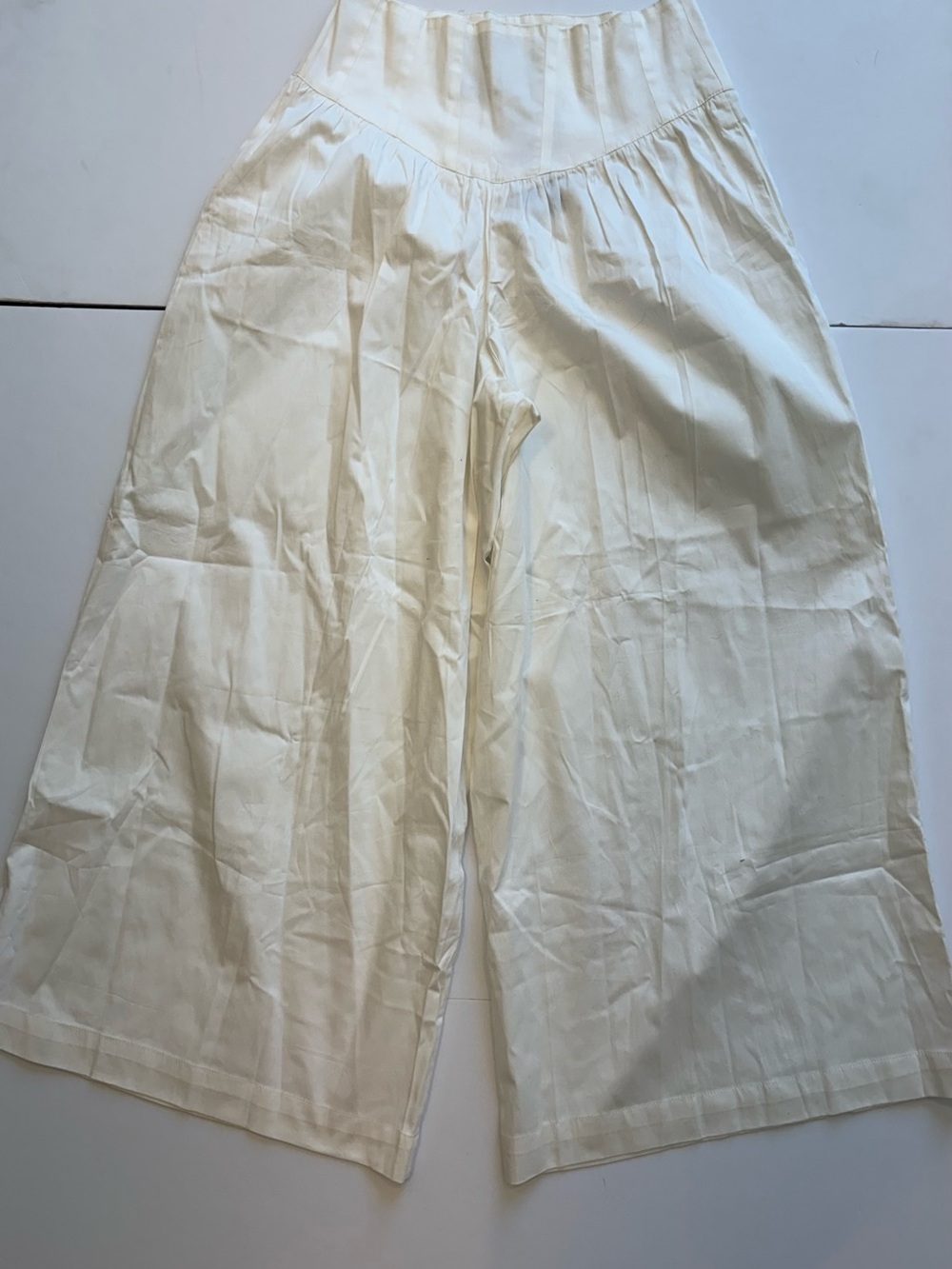 Encantadore Camille High-Waist Wide Leg Cream White Pants M/L - Picture 2 of 5
